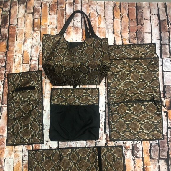 Snake Skin Waterproof 5 pc Traveling Organizers - Picture 2 of 9